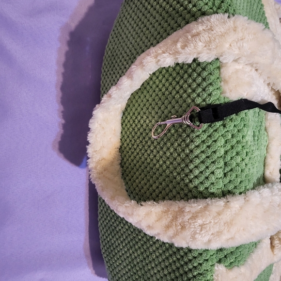 Soft pet carrier for small dog or cat - Picture 9 of 9